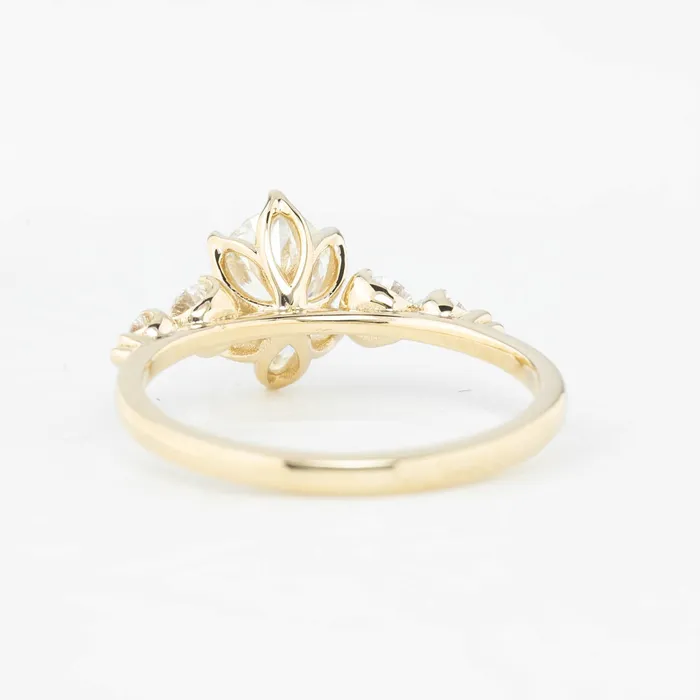 Estel Fleur Grand Ring GIA Certified 120ct Oval Diamond 14k Yellow Gold One of a kind Envero Jewelry Rings Estel Fleur Grand Ring GIA Certified 120ct Oval Diamond 14k Yellow Gold One of a kind Envero Jewelry Rings