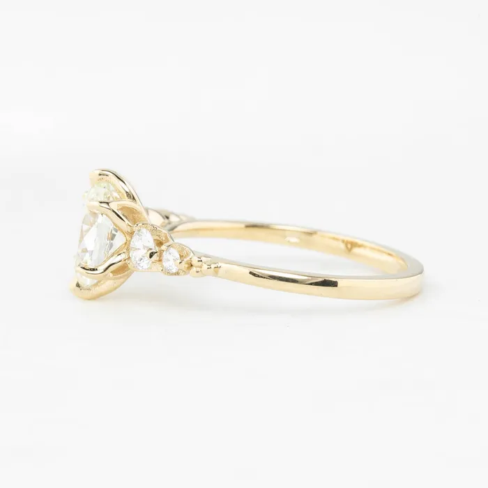 Estel Fleur Grand Ring GIA Certified 120ct Oval Diamond 14k Yellow Gold One of a kind Envero Jewelry Rings Estel Fleur Grand Ring GIA Certified 120ct Oval Diamond 14k Yellow Gold One of a kind Envero Jewelry Rings