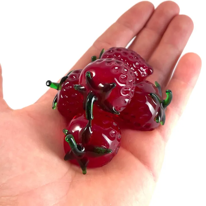 Glass strawberries natural size MuranoVitrum Earrings