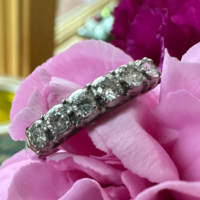 ONeills Estate Jewelry Rings 18 Karat White Gold Diamond Ring 11000746