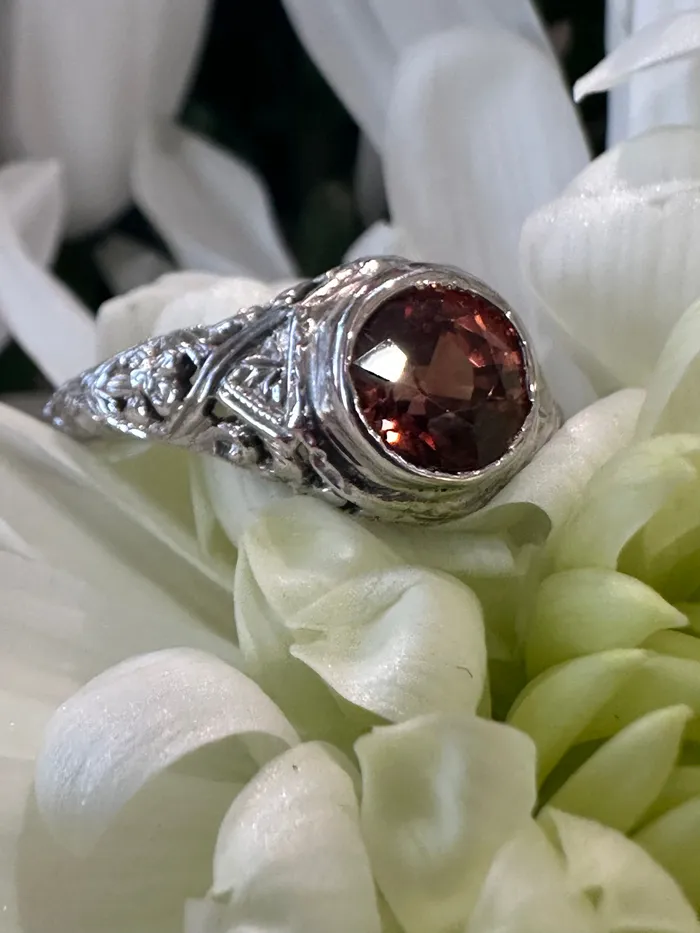 Rings ONeills Estate Jewelry 18 Karat White Gold Art Deco Pink Orange Zircon Ring 20002659 Rings ONeills Estate Jewelry 18 Karat White Gold Art Deco Pink Orange Zircon Ring 20002659
