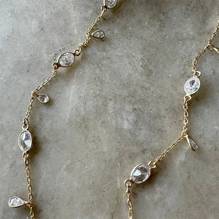 Robindira Unsworth Necklaces Isadora Shimmering Necklace