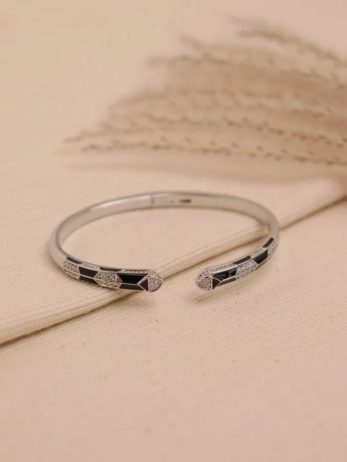 Bracelets Curio Cottage Midnight Magic Black Bracelet